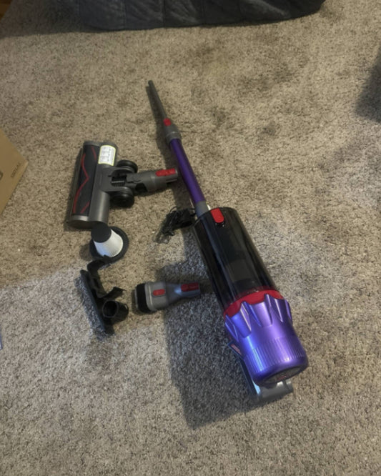 [Moving Sale] Ixlion Cordless Vacuum Cleaner (Complete Set)